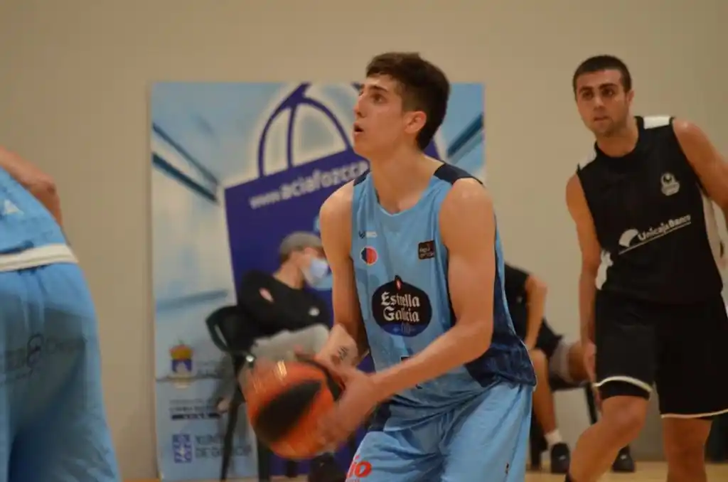  Mateo Díaz se destacó en la victoria del CB Breogán en un amistoso