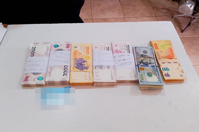 secuestro drogas dinero en efectivo rafaela operativo control - 1
