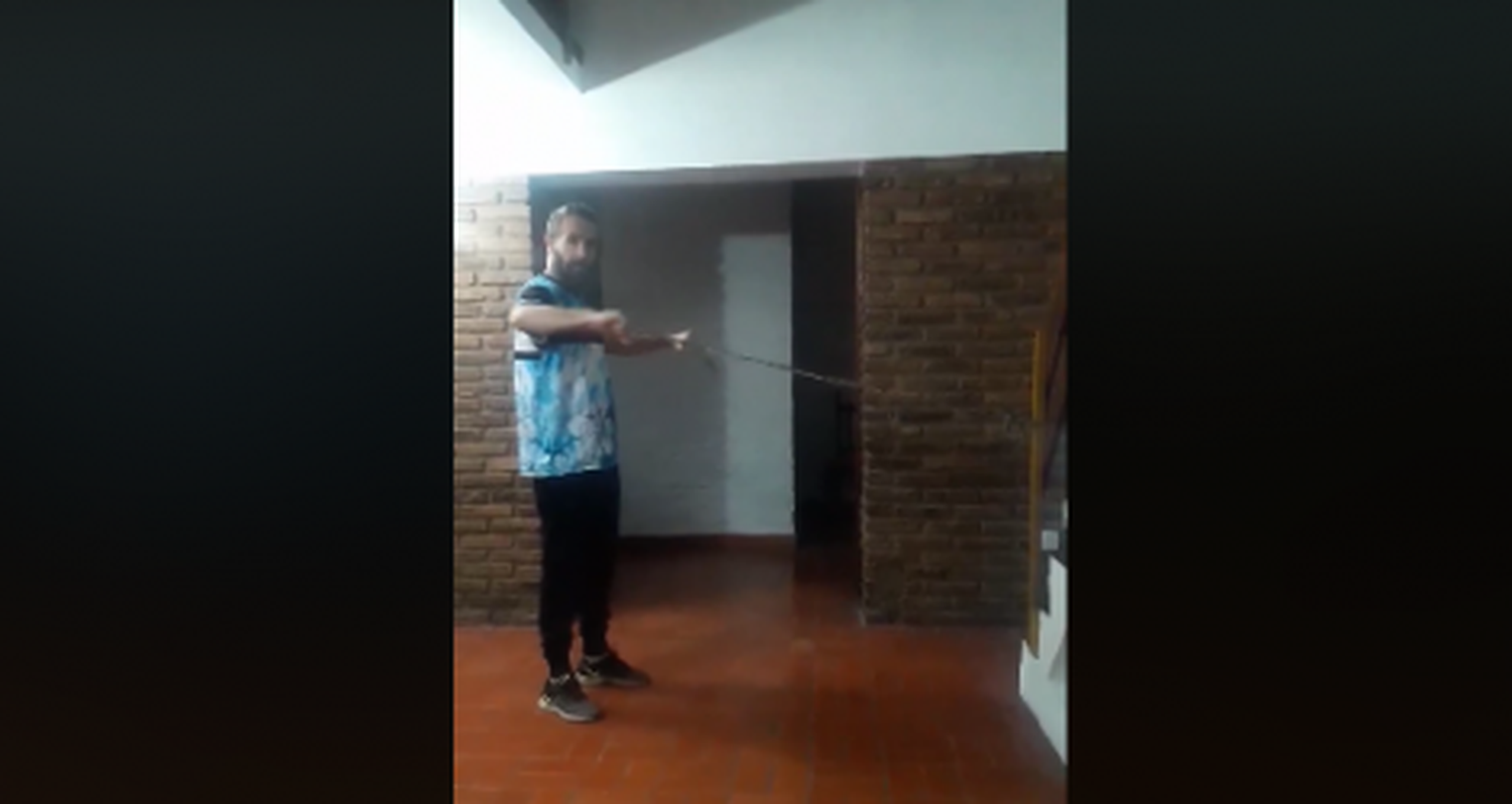 Clases virtuales del CEF: ejercicios del profe Fernando para los alumnos de natación