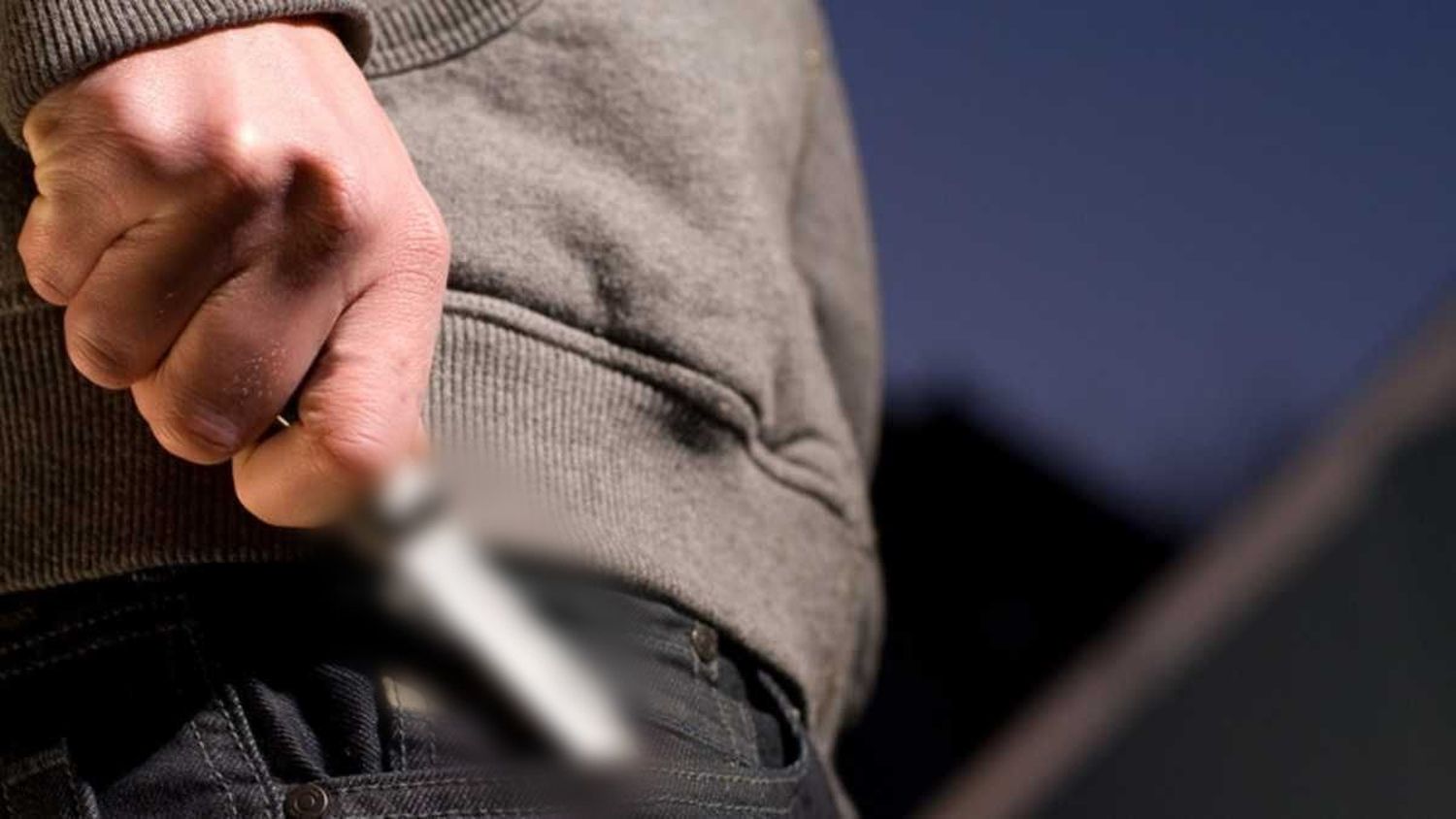 ¡CRIMEN PASIONAL!  Matan a un venezolano de 18 puñaladas, y su pareja se fue con el asesino