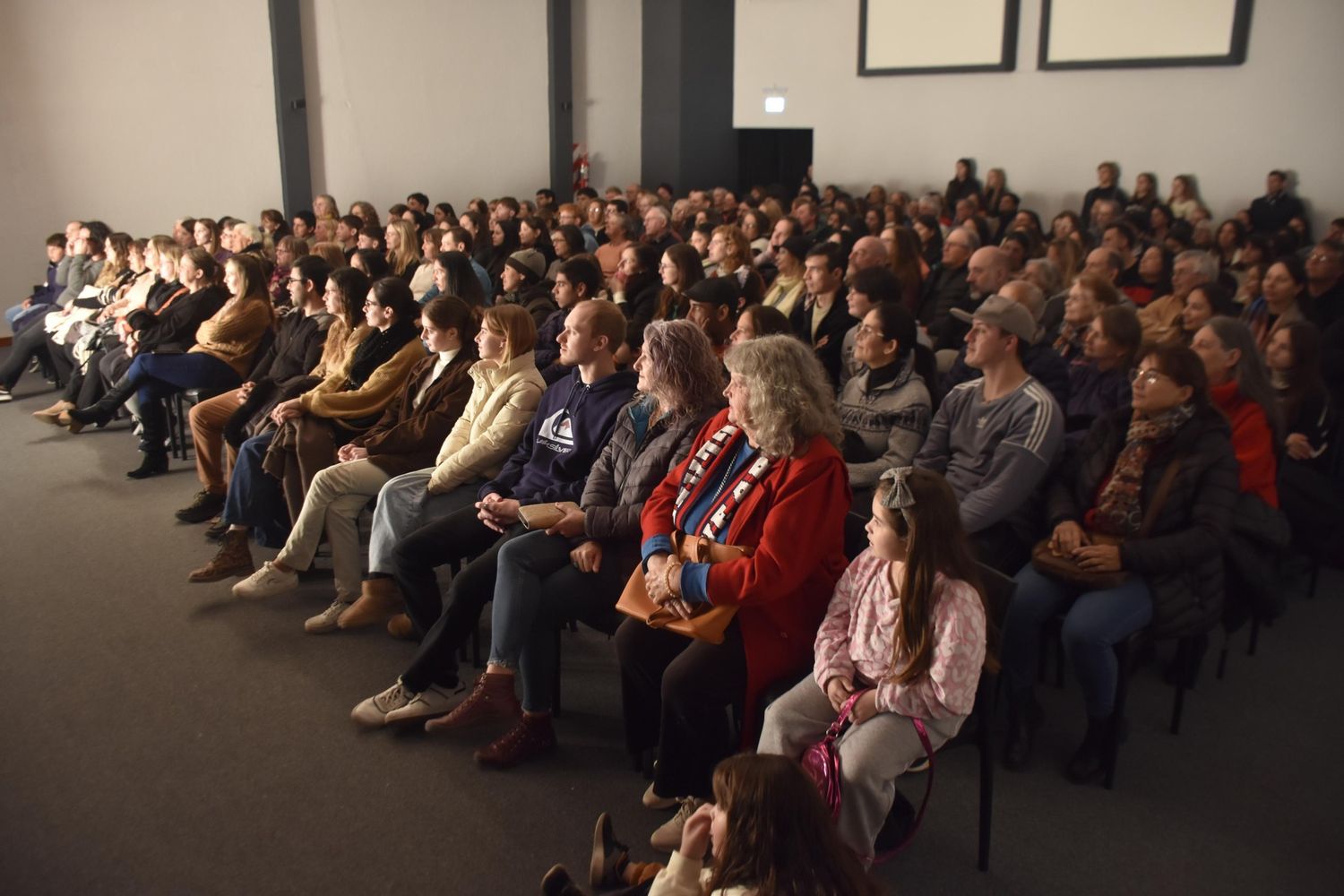 Crespo sigue apostando al teatro nacional: este sábado llega “Master Araoz” al Salón Municipal
