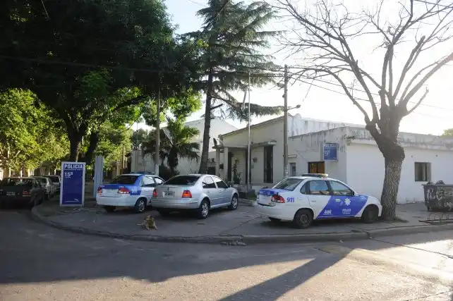 Tres presos se fugaron de la comisaría 15ª