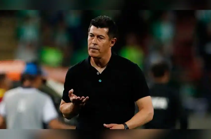 Jorge Almirón, el candidato de Macri para la Selección, renunció en Colombia