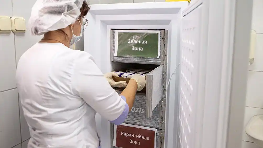 Rusia registró la vacuna Sputnik Light que tiene una eficacia de 79,4%