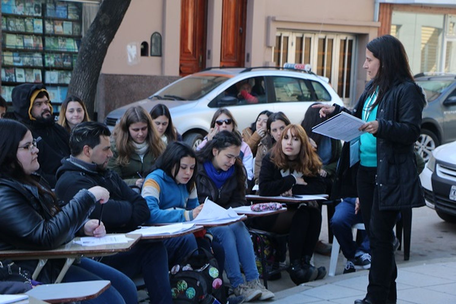 Nuevas clases públicas por la complicada situación universitaria