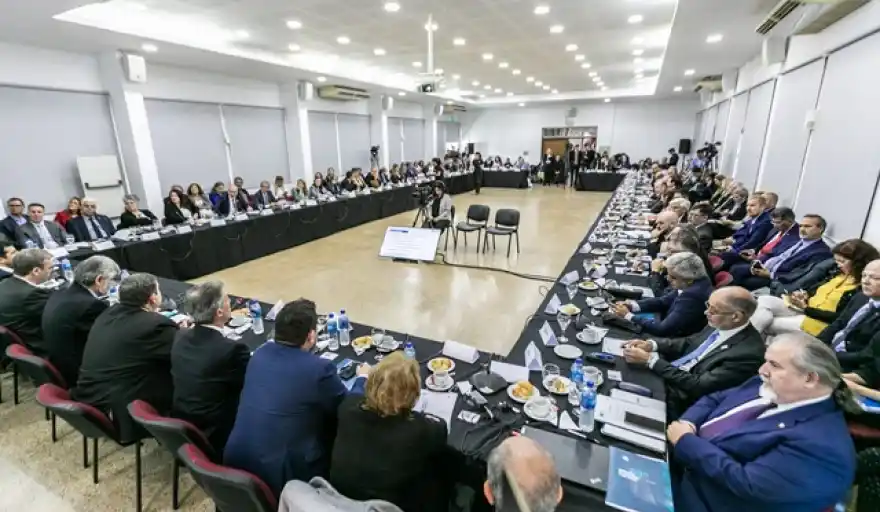 Universidades públicas garantizan su funcionamiento, pero le piden a Milei “rectificar el rumbo”