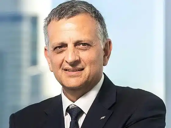 Marín se refirió a un acuerdo firmado y garantizó la creación de 50.000 puestos nuevos de trabajo