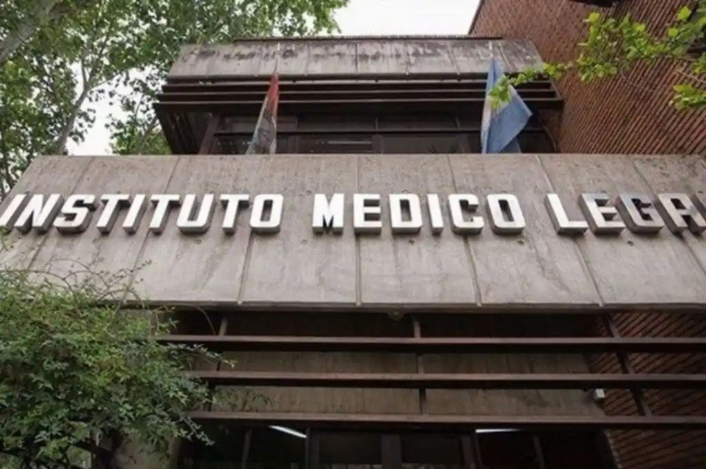 El cuerpo del conductor fue trasladado al Instituto Médico Legal de Rosario