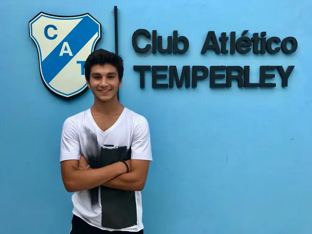 Más pibes de Tandil volando hacia sus sueños