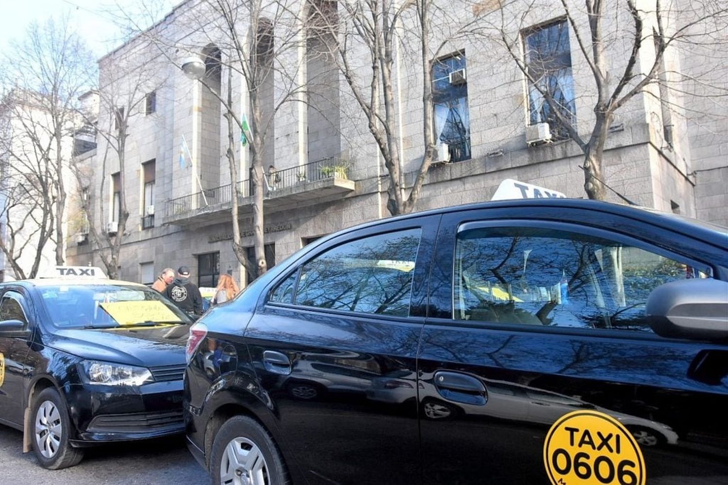 Aumentan los taxis y remises