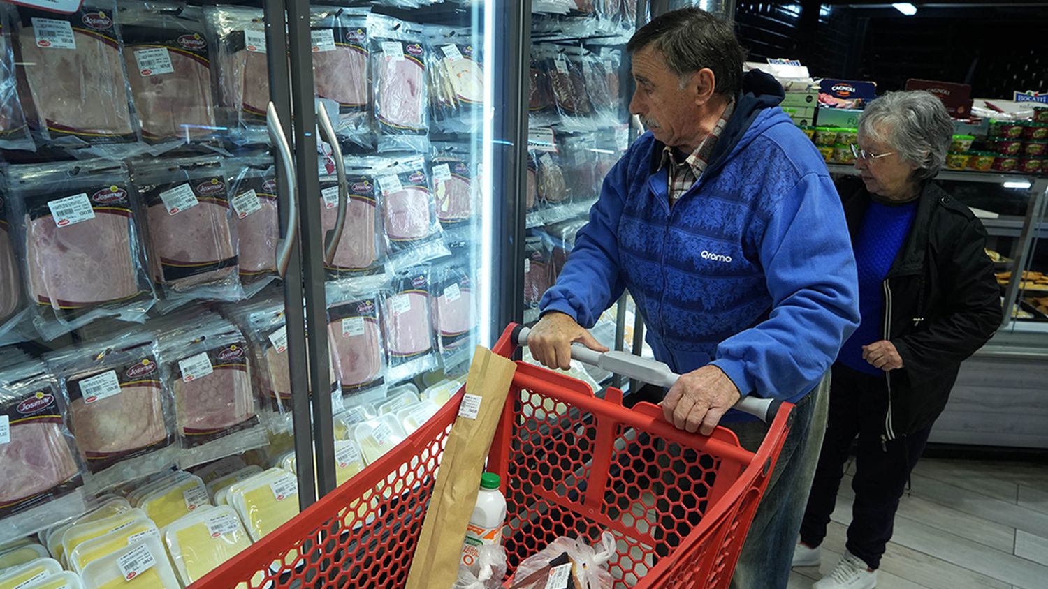 El consumo de carne, lácteos y pan disminuyó en el país con respecto a otros años.