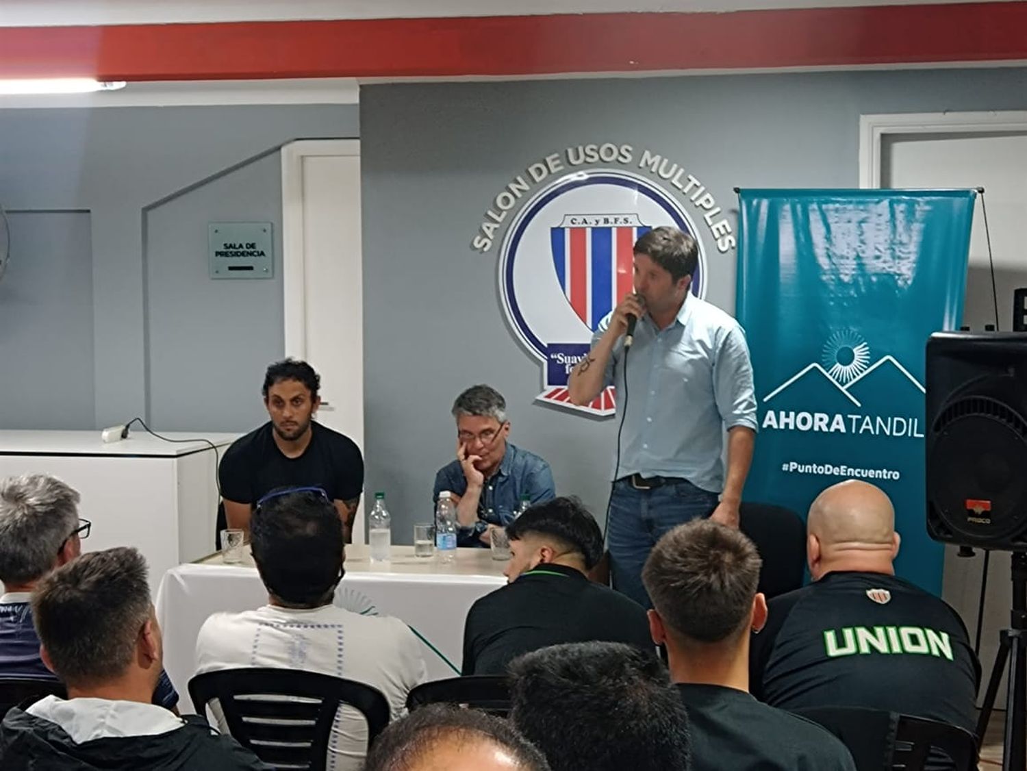 El entrenador y formador Facundo Alvanezzi brindó una capacitación en Tandil