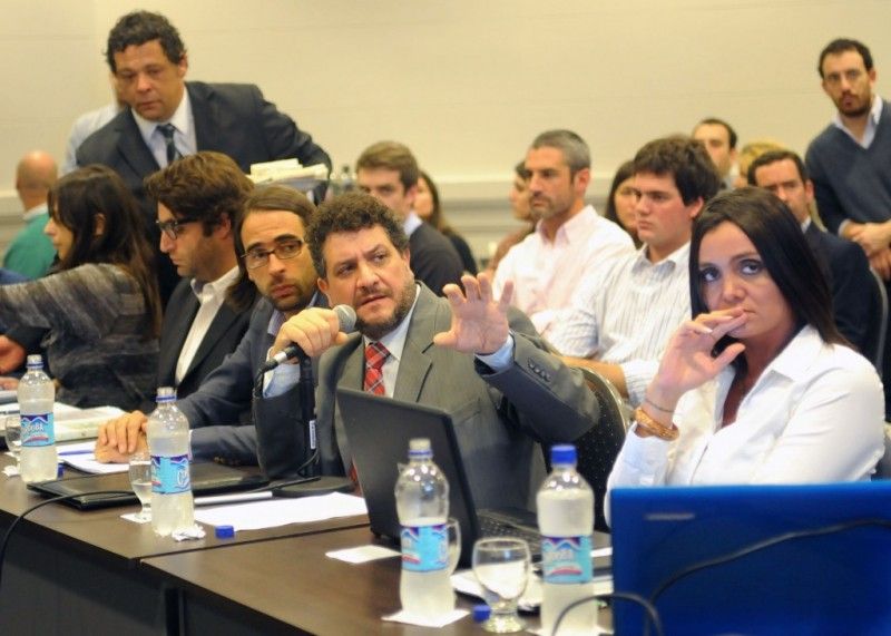 Temporal: En el Senado, Arias y Axat dispararon contra Scioli, Casal y la policía