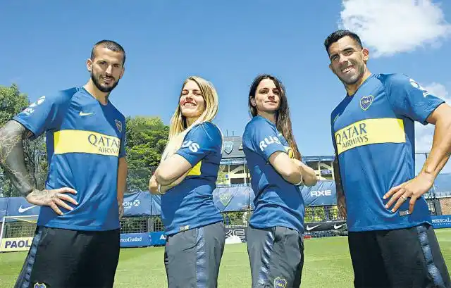 El equipo femenino de Boca juega por primera vez en la Bombonera
