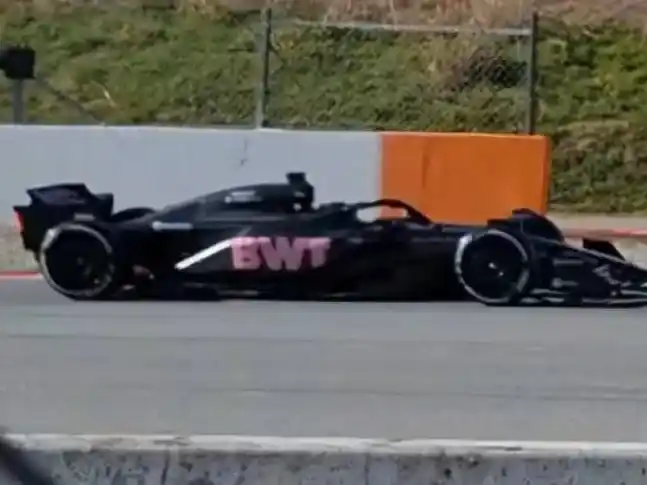 El Alpine modelo 2023 que condujeron Jack Doohan y Franco Colapinto en Barcelona.