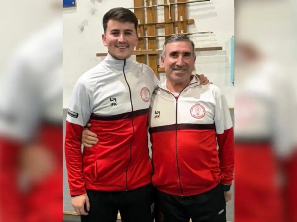 Martín Aristain junto a Guillermo Barrios, el bochófilo que será homenajeado este fin de semana con un torneo