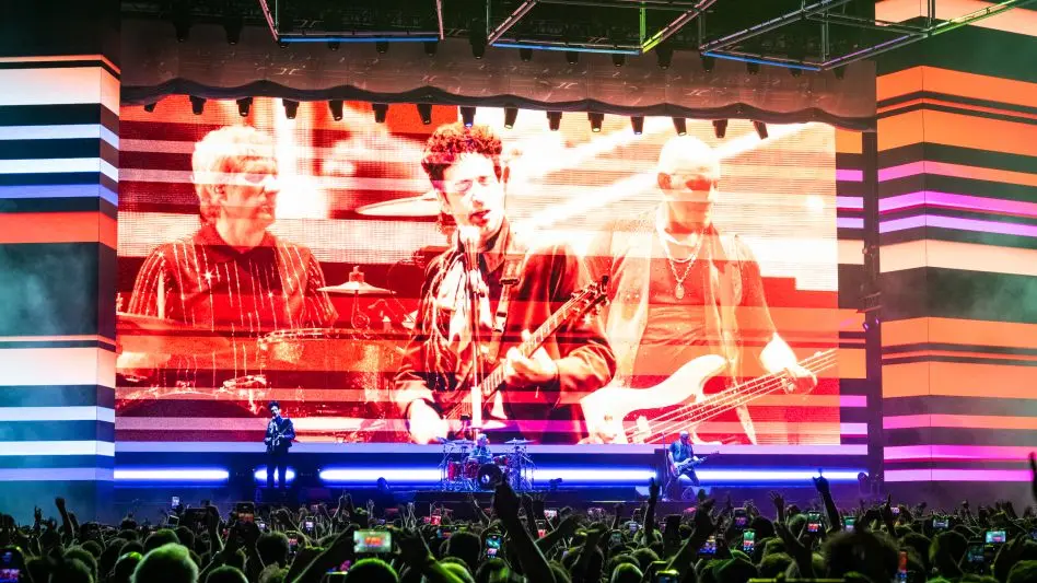 Soda Stereo volvió a Mar del Plata para explotar el Polideportivo con "Ecos"
