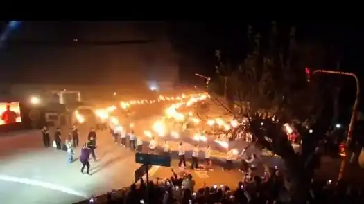 General Galarza celebró la apertura de la 50ª Semana del Estudiante con el tradicional desfile de antorchas