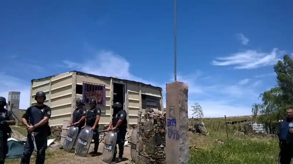 La Policía secuestró elementos robados en los domicilios de dos sospechosos