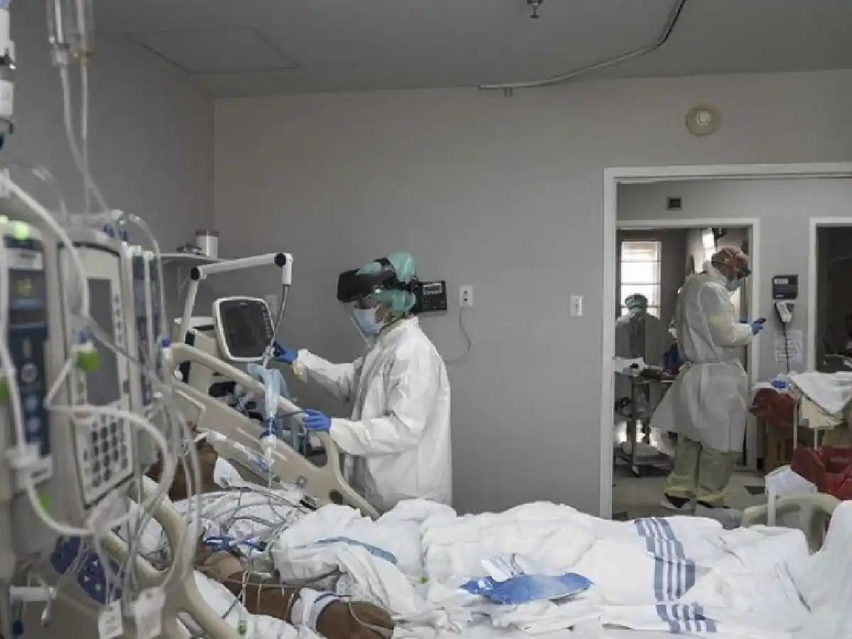 Confirmaron 214 muertes y 8.159 nuevos contagios 