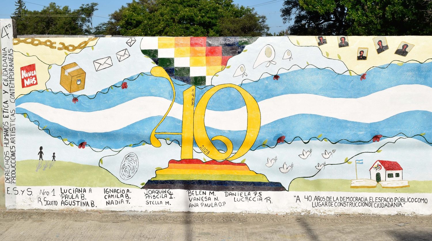 Inauguraron un mural a 40 años en democracia🤍