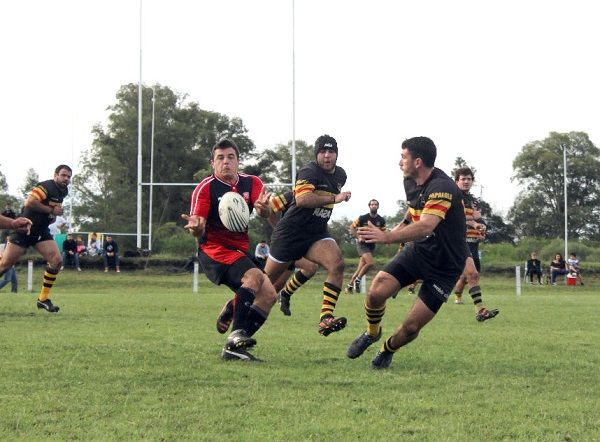 Central y Carpinchos, de local en la tercera del Entrerriano de Rugby