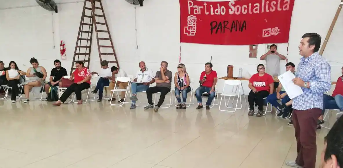 Socialistas  responsabilizan al  gobierno por el no  inicio de las clases