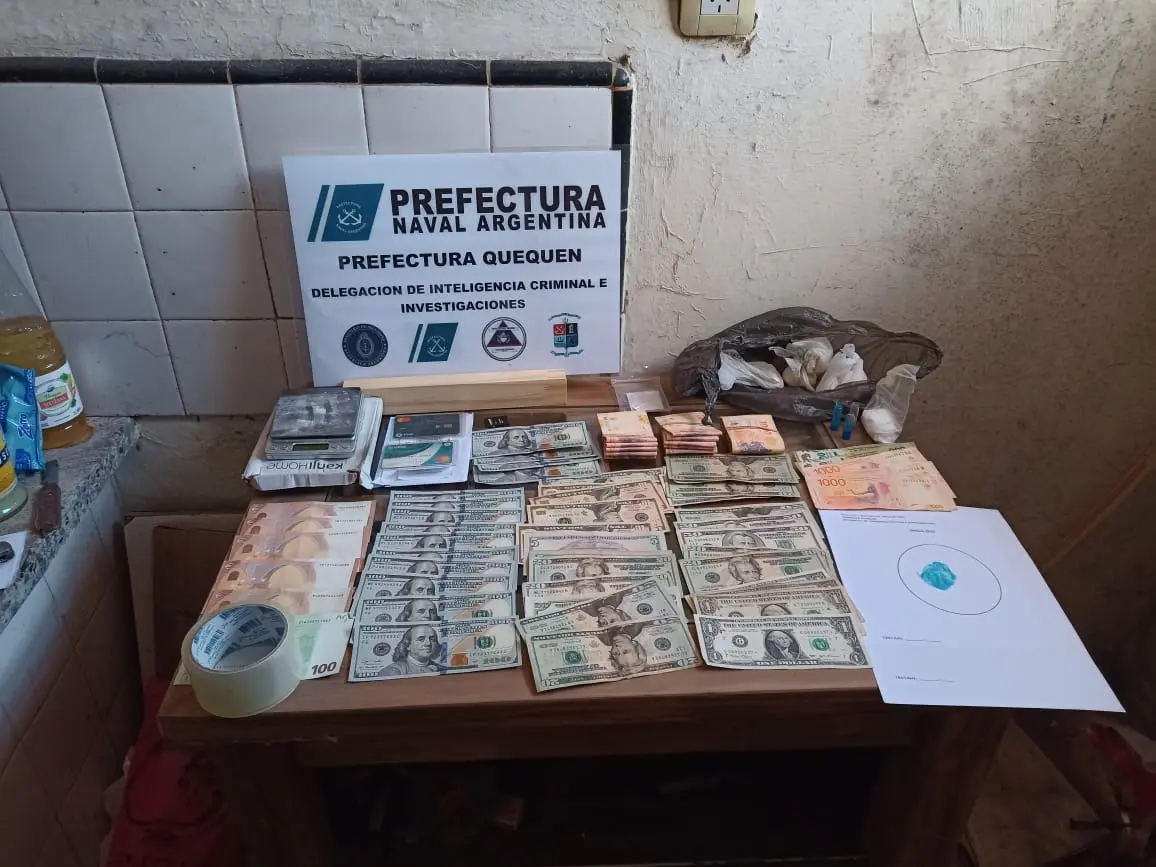 En diciembre de 2024. Agentes de Inteligencia Criminal de Prefectura, realizaron operativos y secuestros de drogas y dinero