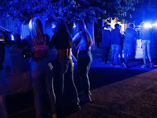Un predio ubicado al noroeste de Rosario fue clausurado por alojar una fiesta clandestina