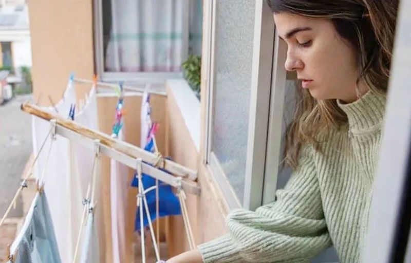 Cuatro de cada diez jóvenes viven con sus padres o abuelos porque no pueden acceder a una vivienda