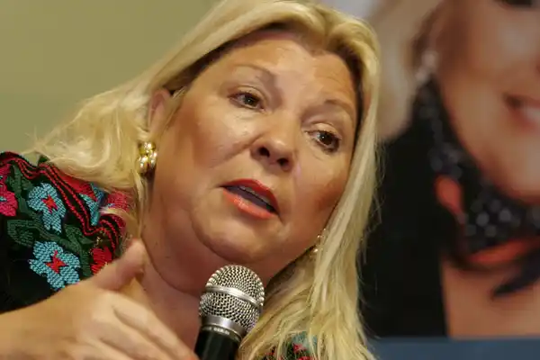 Carrió insiste con ser Gobernadora de la Provincia