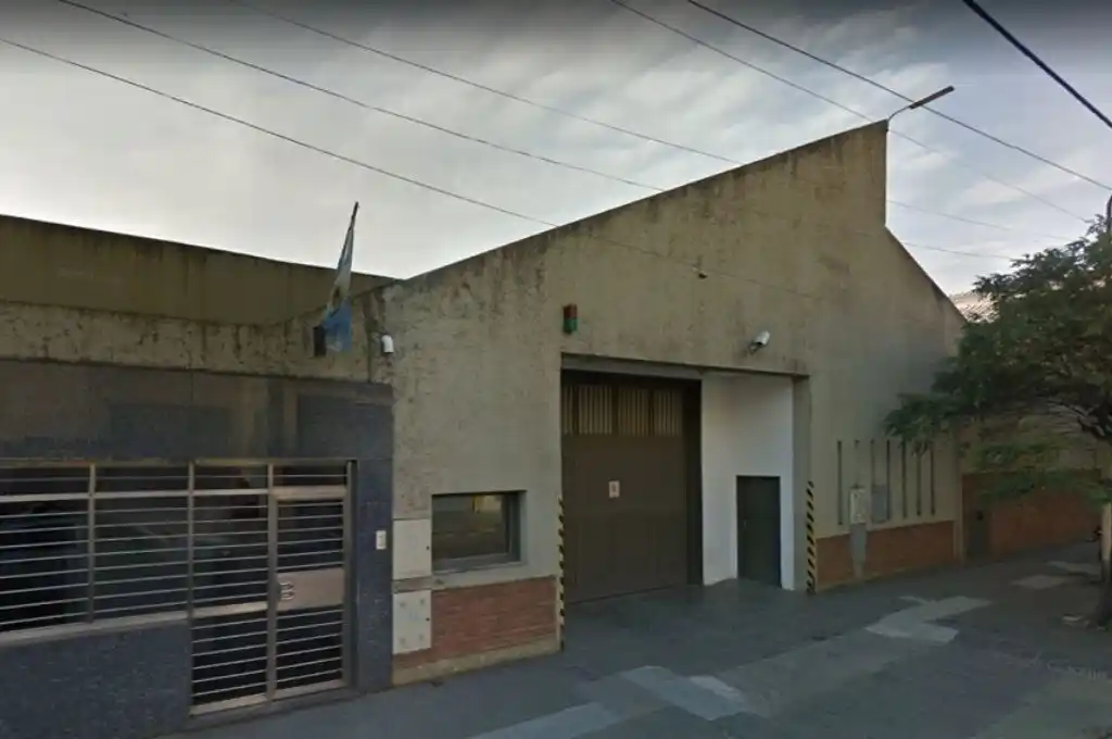 Interceptaron una camioneta que transportaba armas y se robaron más de 60