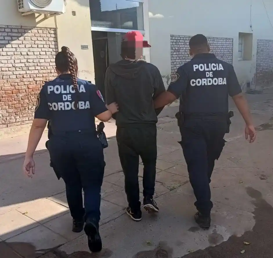 El detenido era ingresado a sede policial