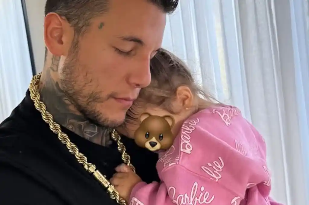 Alex Cannigia junto a su hija