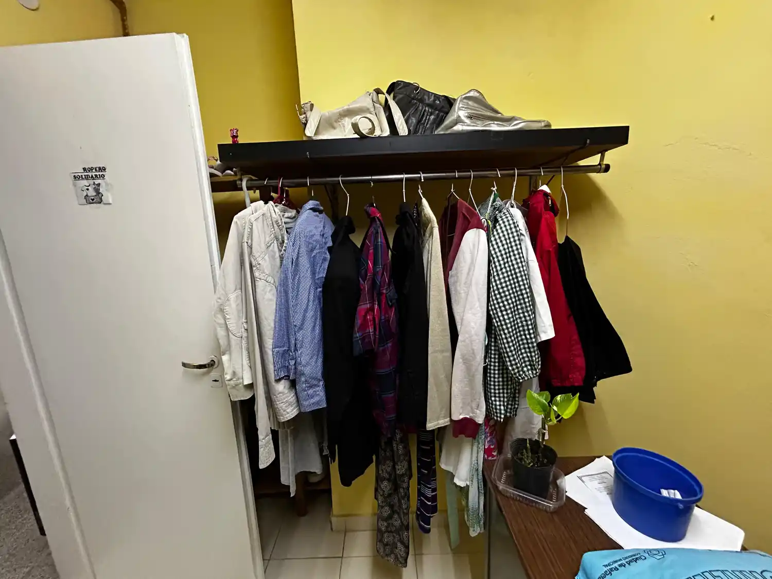 mirta rodríguez - ropero solidario barrio villa dominga - 2