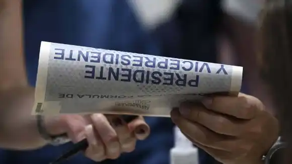 En el exterior: miles de colombianos ejercieron su voto en segunda vuelta presidencial