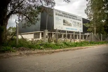 Vecinos solicitan la reapertura del Polideportivo Camet