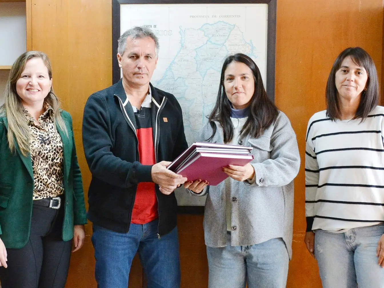 El Ministerio de Desarrollo Humano acompañó la obtención de personería jurídica de la Asociación Civil Galpón Solidario