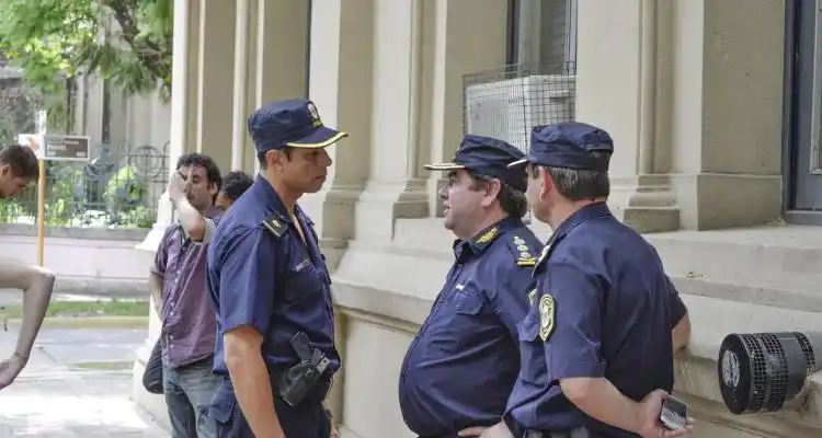 Catalano y Galiano seguirán al frente de la Policía