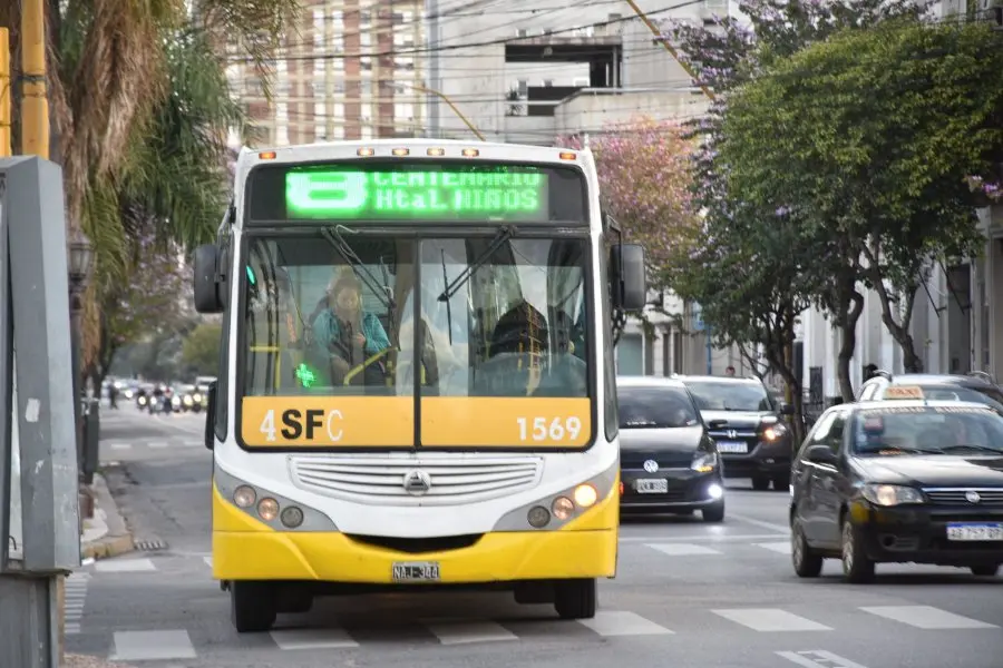 Semana clave en el transporte santafesino: aumenta el boleto de los colectivos