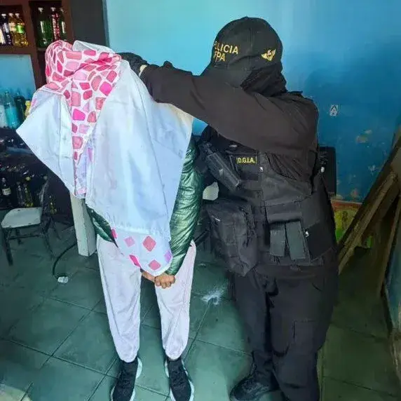 San Francisco: la FPA detuvo a una mujer en libertad condicional por venta de drogas