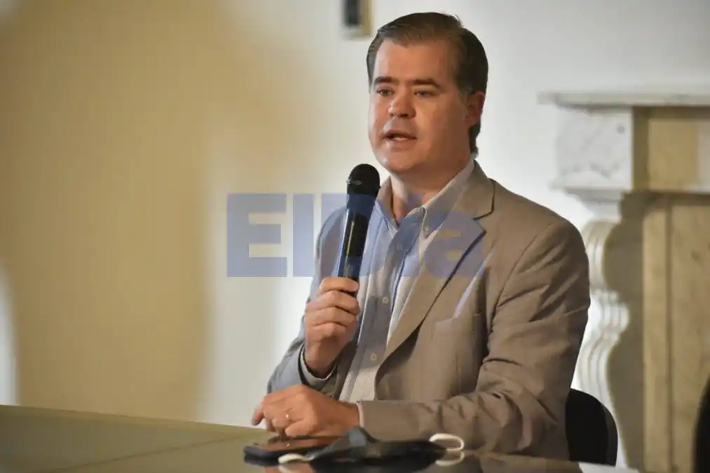 Piaggio: "Buscamos descomprimir el sistema de salud para no llegar al colapso"