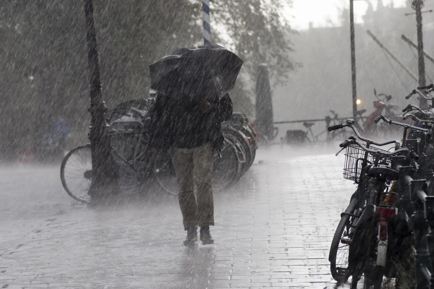 Alerta meteorológico por tormentas fuertes para el sudeste, centro y noroeste provincial
