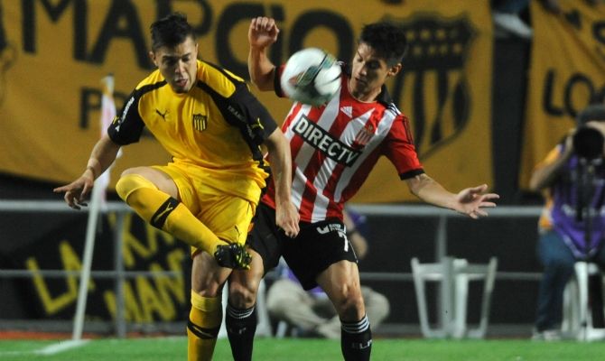 Copa Sudamericana: Estudiantes visita a Peñarol en busca de un pase a cuartos de final
