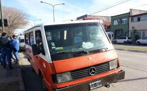 La Plata: Chofer sin carné manejaba transporte escolar sin seguro
