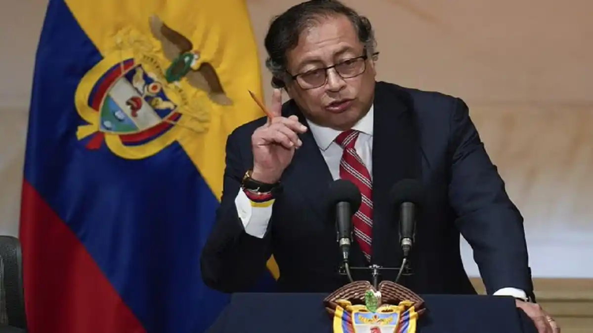 COLOMBIA SUSPENDE COMPRA de armamento israelí: así reacciona Petro tras muertes durante reparto de ayuda en Gaza