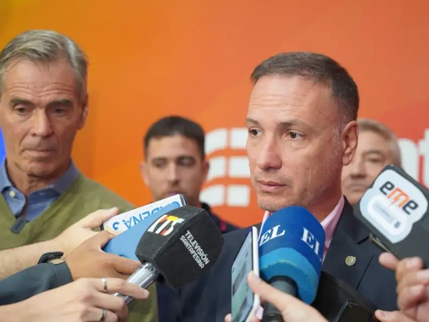 “Esto contrasta con el abandono del Estado Nacional, y demuestra que cuando no se roba se puede hacer obra pública”, dijo el ministro Lisandro Enrico.