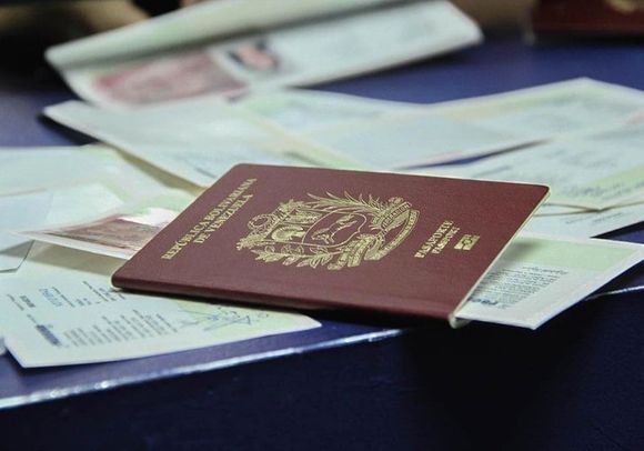 Garantizan material para los pasaportes bajo el nuevo parámetro de extensión