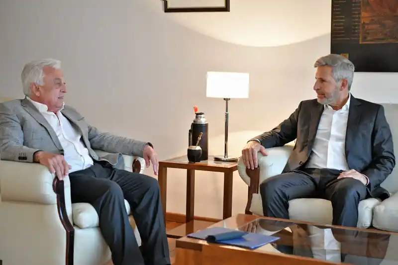 El presidente del STJ, Germán Carlomagno, recibió al gobernador Rogelio Frigerio