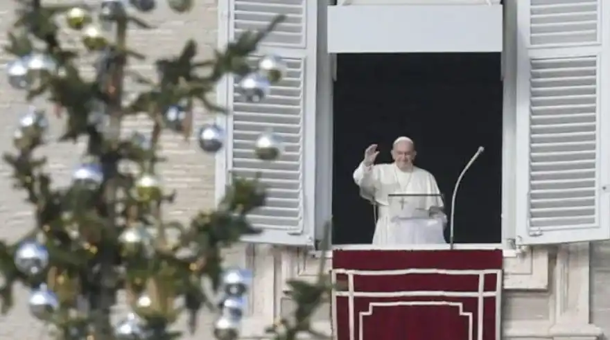 'Ser voces creíbles que testimonien la venida de Jesús', pidió el Papa en el Ángelus